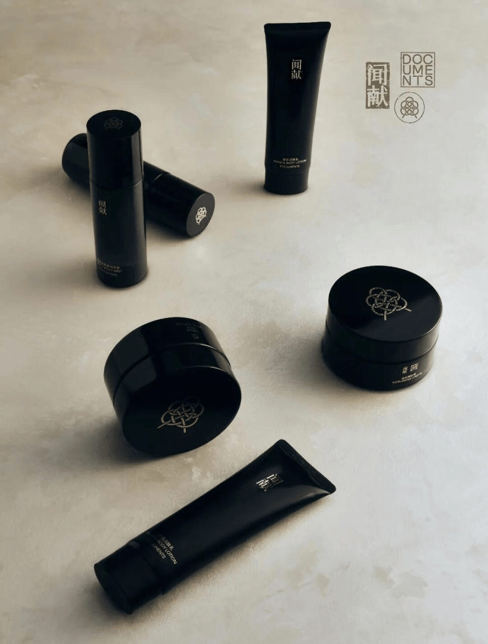 1750元闻献凭什么让年轻人买单？CQ9电子中国网站一瓶香水敢标价(图2)