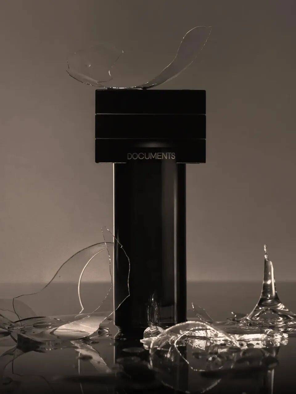 1750元闻献凭什么让年轻人买单？CQ9电子中国网站一瓶香水敢标价(图5)