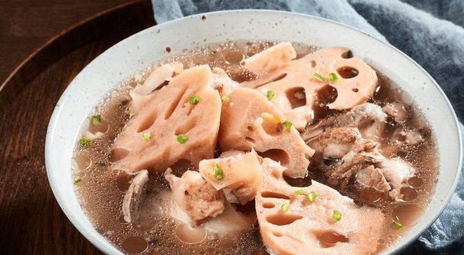 吃3样、防3样、忌”调整饮食安稳入秋CQ9电子登录注册明日出伏牢记 “(图2) 吃3样、防3样、忌”调整饮食安稳入秋CQ9电子登录注册明日出伏牢记 “(图2)